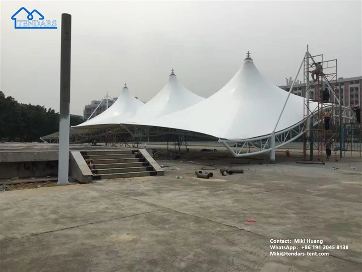 Mái lều kéo căng